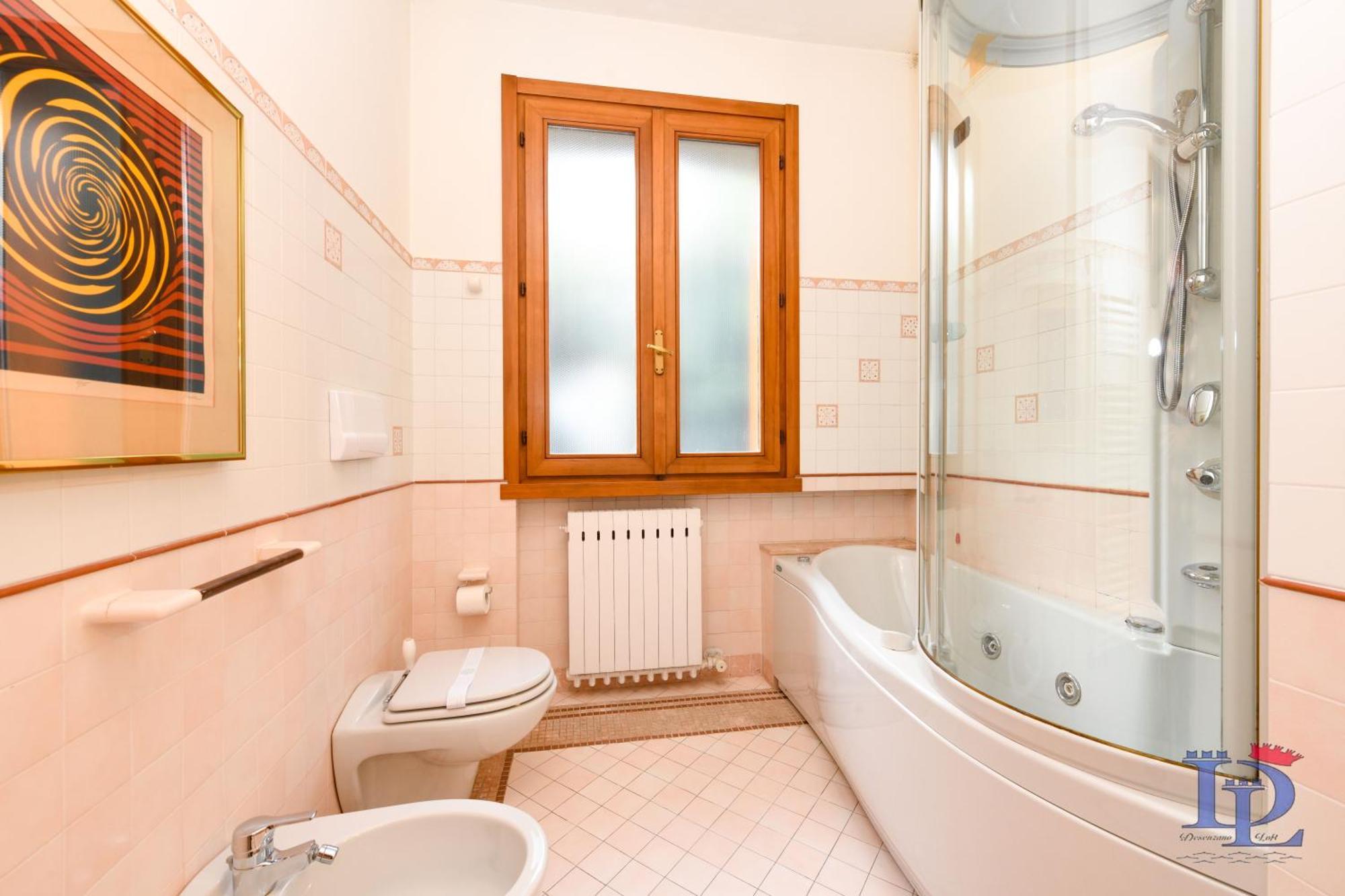 Desenzanoloft Official Partner Marriott Homes & Villas - Gardastar La Stella Del Lago Desenzano del Garda Bagian luar foto