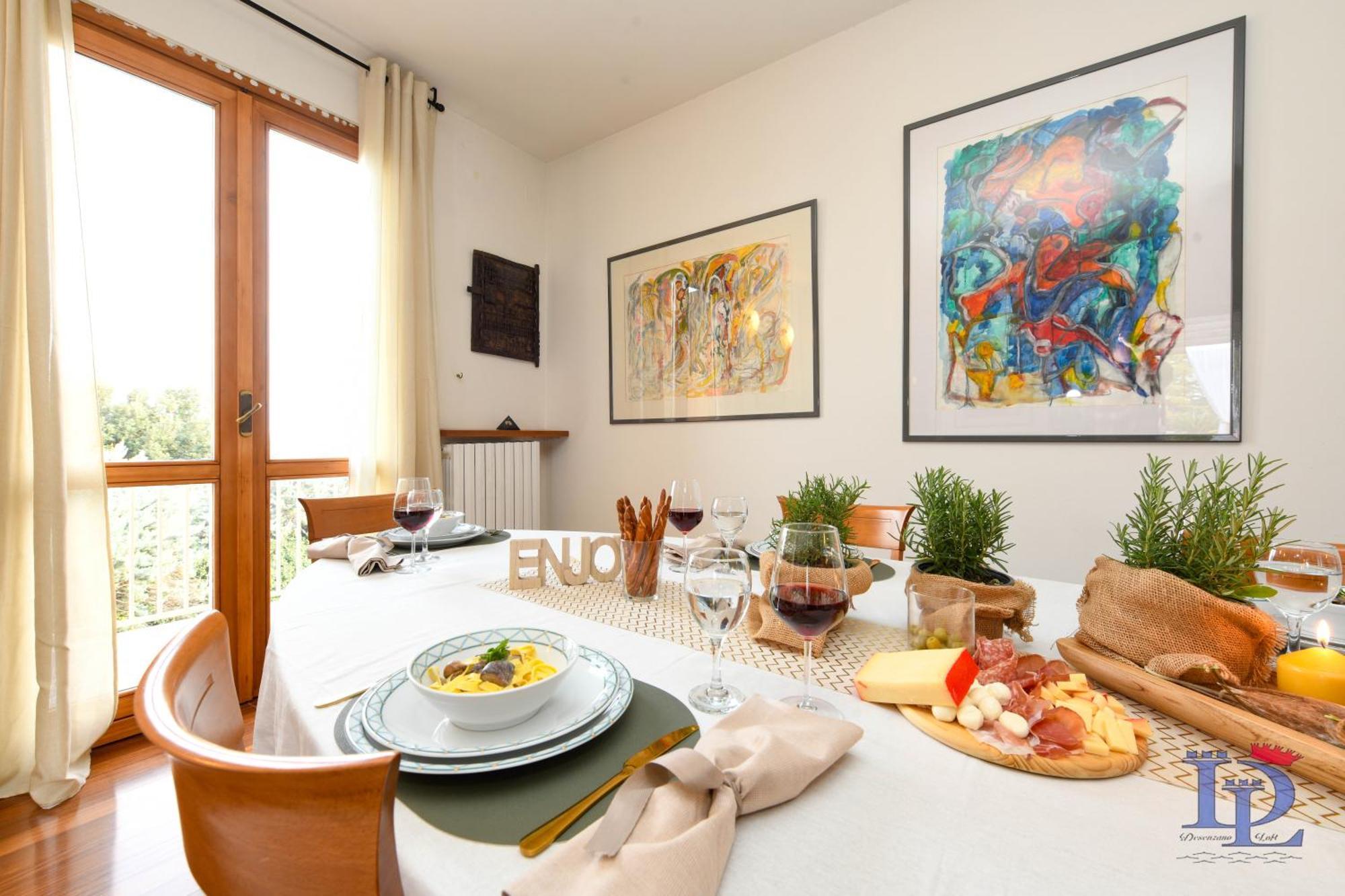 Desenzanoloft Official Partner Marriott Homes & Villas - Gardastar La Stella Del Lago Desenzano del Garda Bagian luar foto